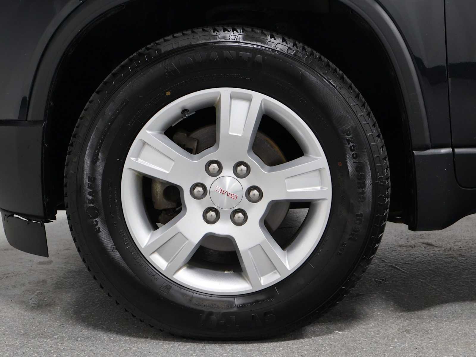 Thumbnail: 2012 GMC Acadia - 31