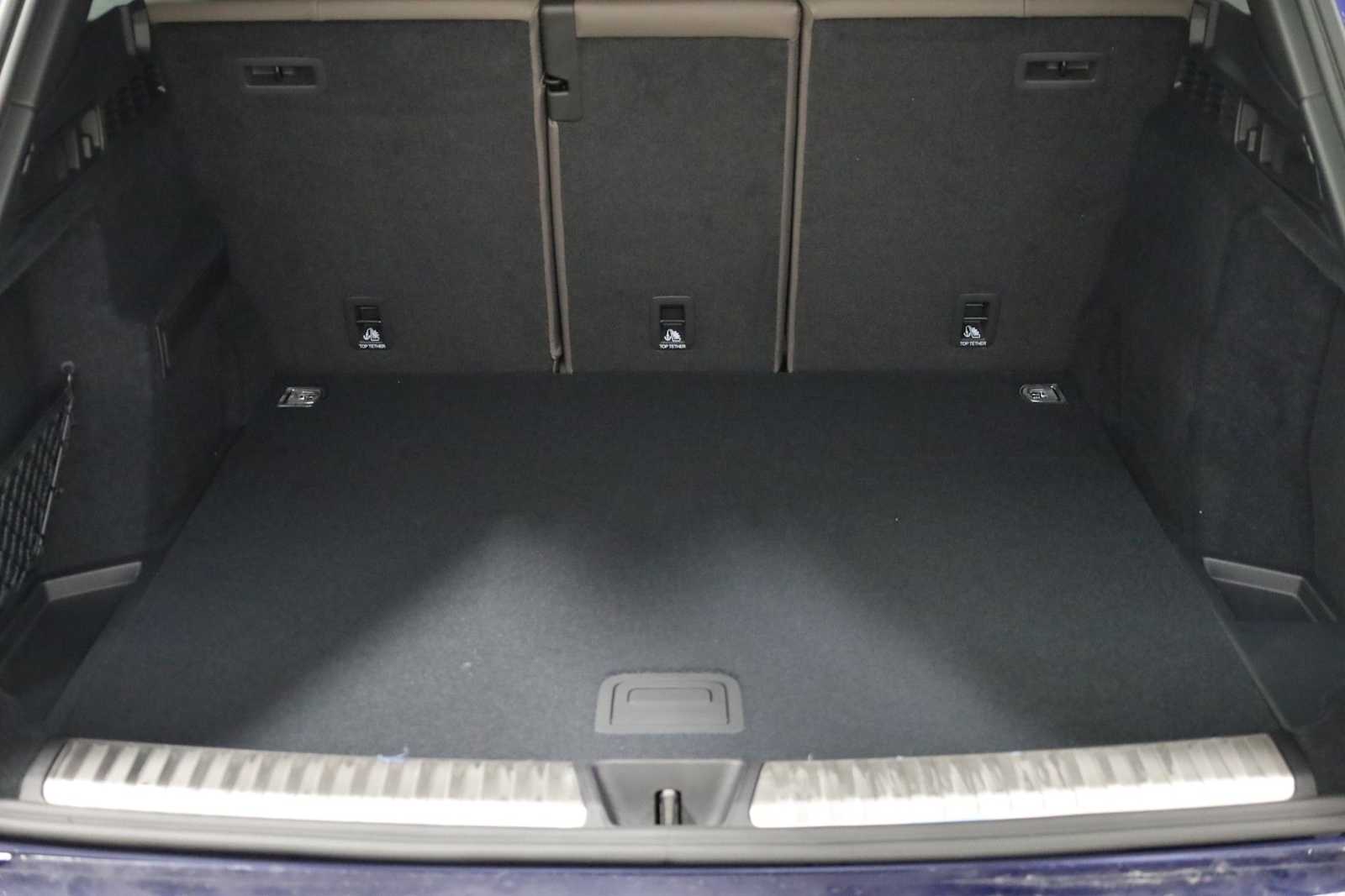 Thumbnail: 2025 Audi Q5 - 39