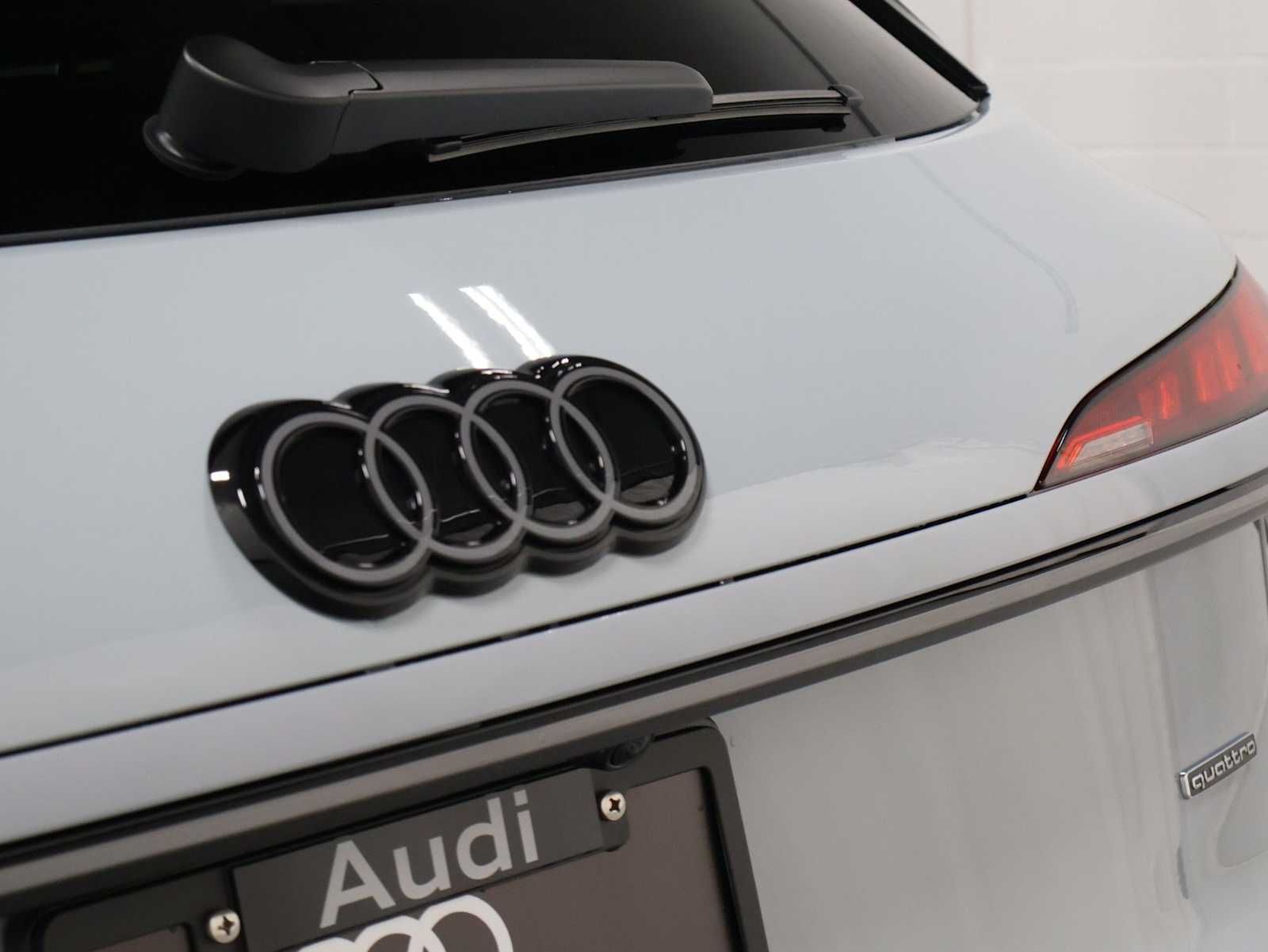 Thumbnail: 2026 Audi Q3 - 8