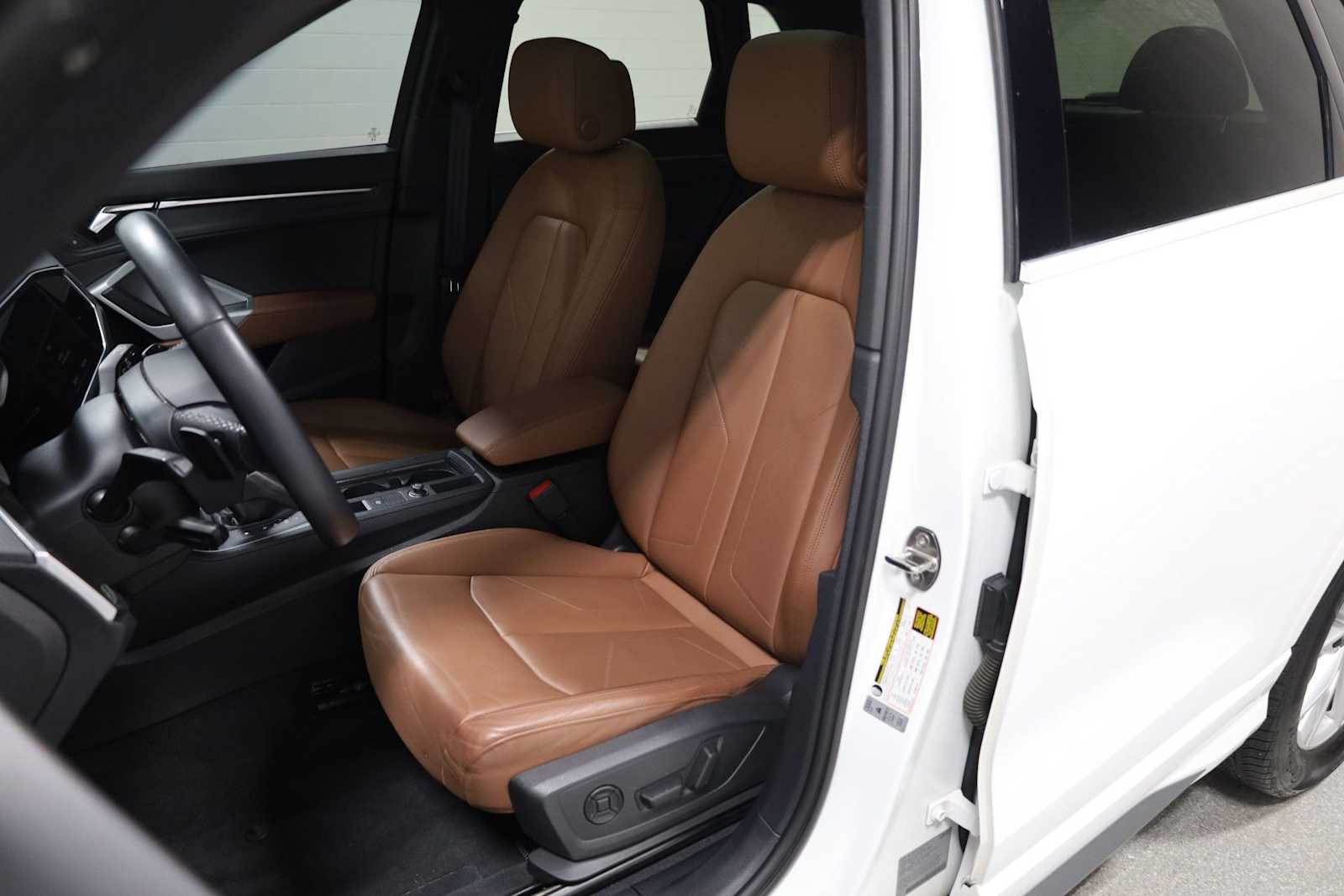 Thumbnail: 2023 Audi Q3 - 5