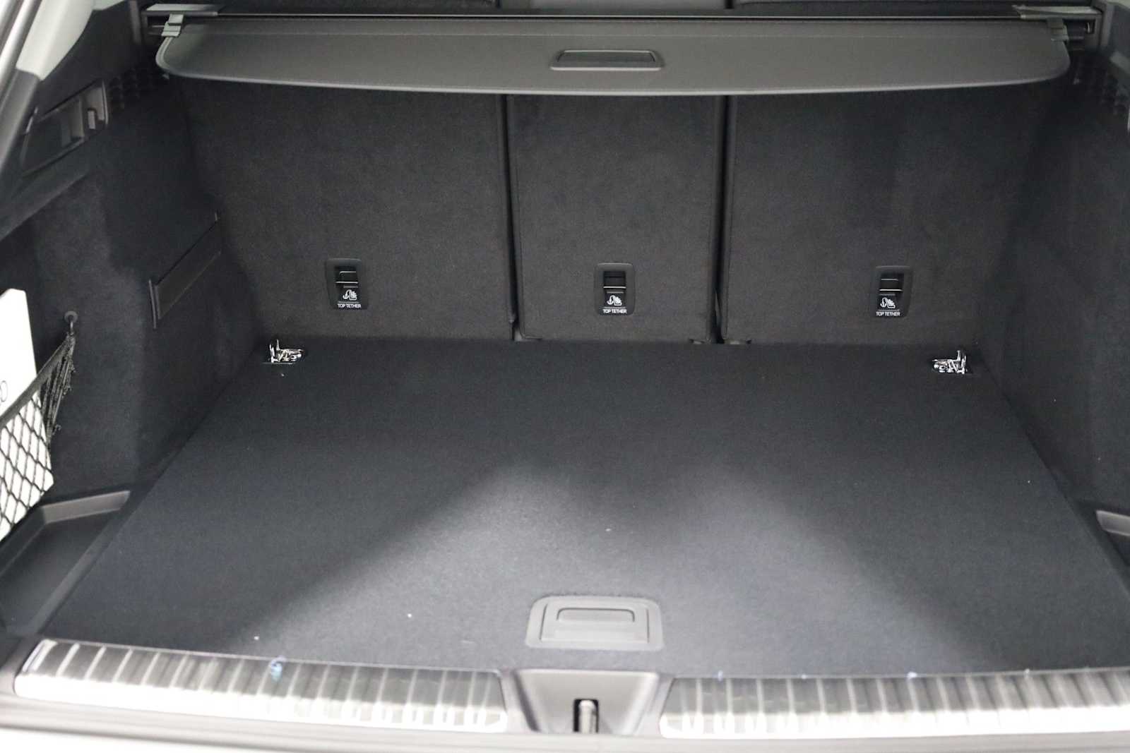 Thumbnail: 2025 Audi Q5 - 38