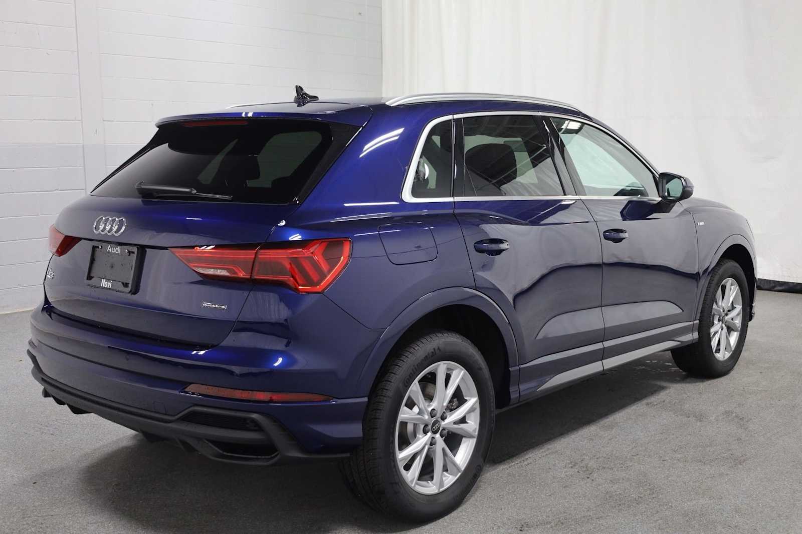 Thumbnail: 2025 Audi Q3 - 9