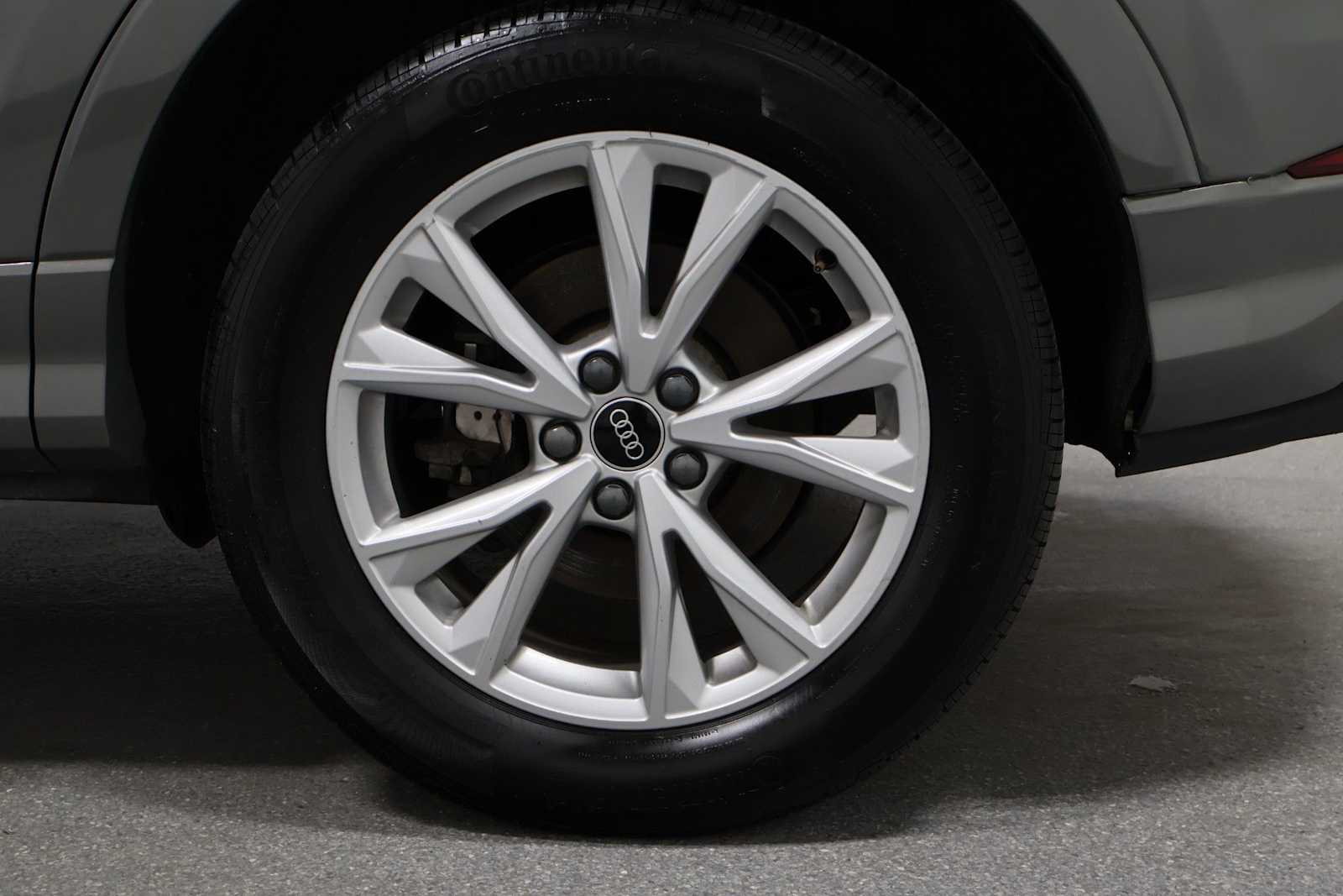 Thumbnail: 2023 Audi Q3 - 36