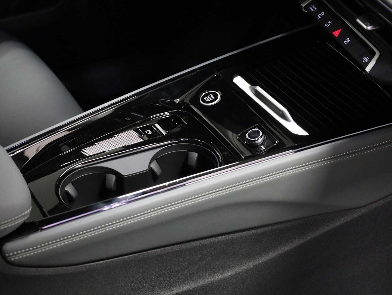 Thumbnail: 2026 Audi Q3 - 20
