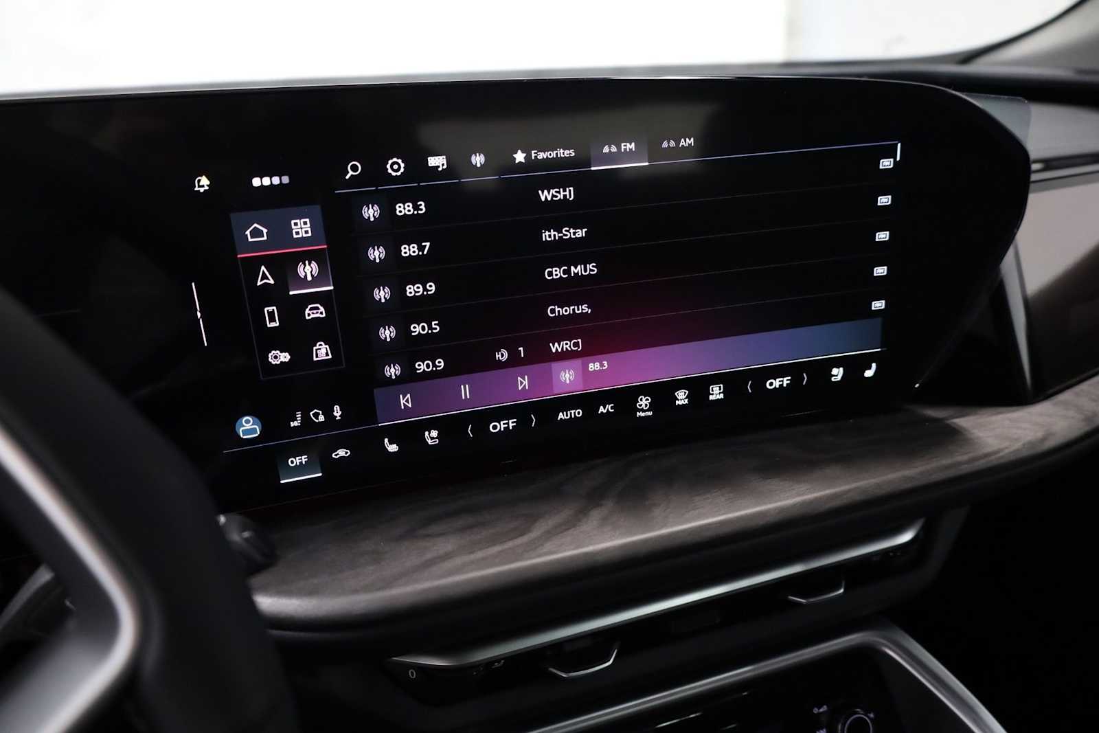 Thumbnail: 2025 Audi Q5 - 31