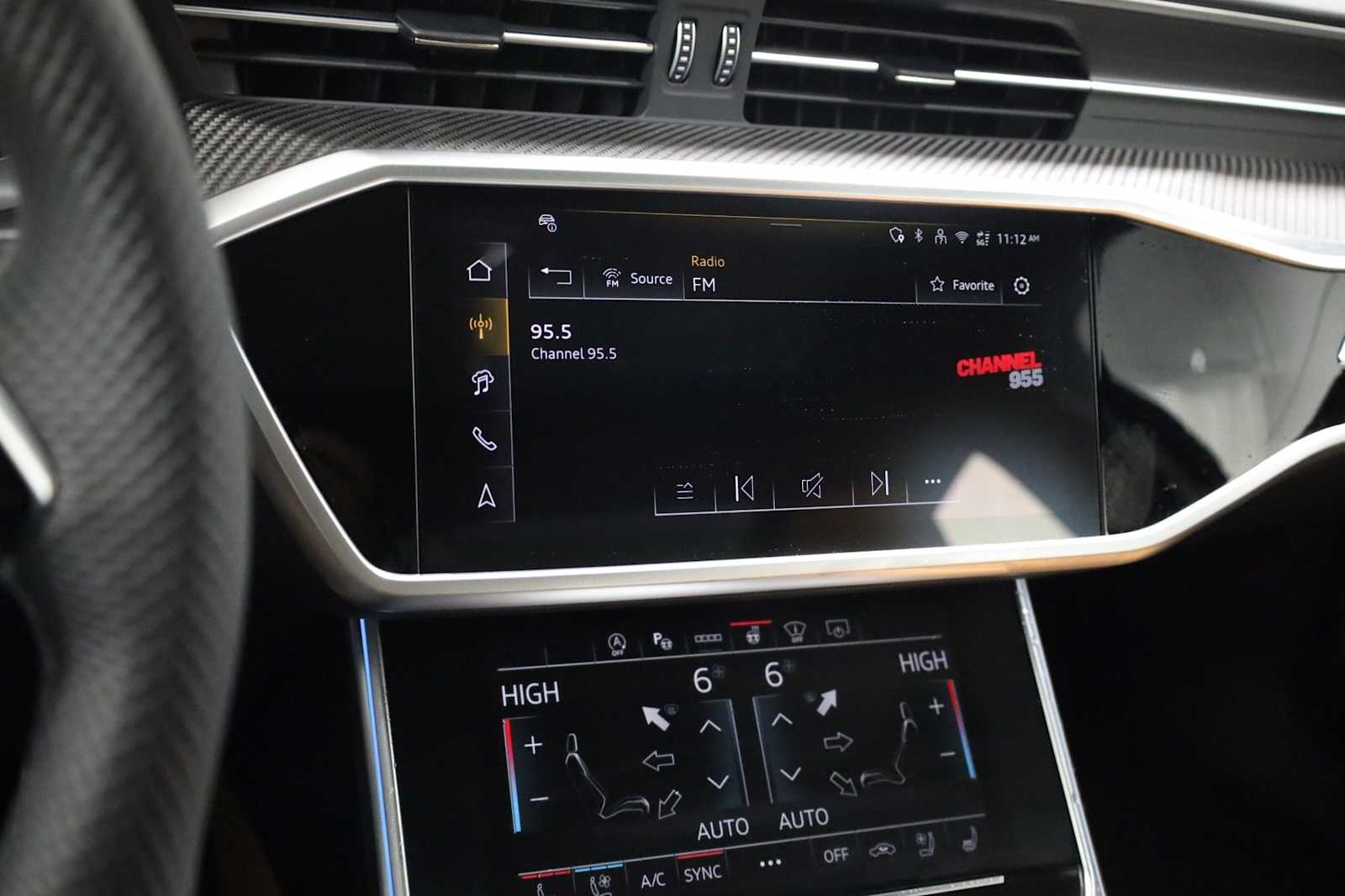 Thumbnail: 2026 Audi RS 6 - 30