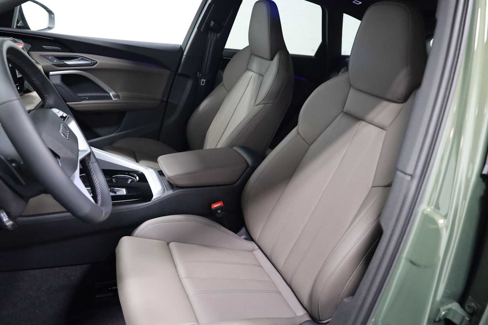 Thumbnail: 2025 Audi Q5 - 5