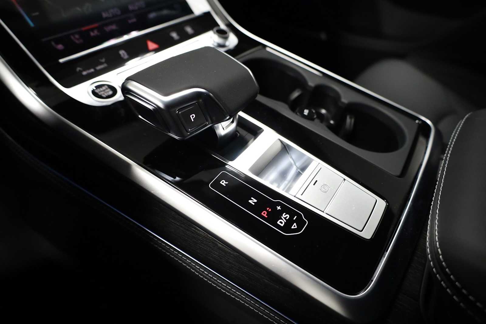 Thumbnail: 2026 Audi Q7 - 27