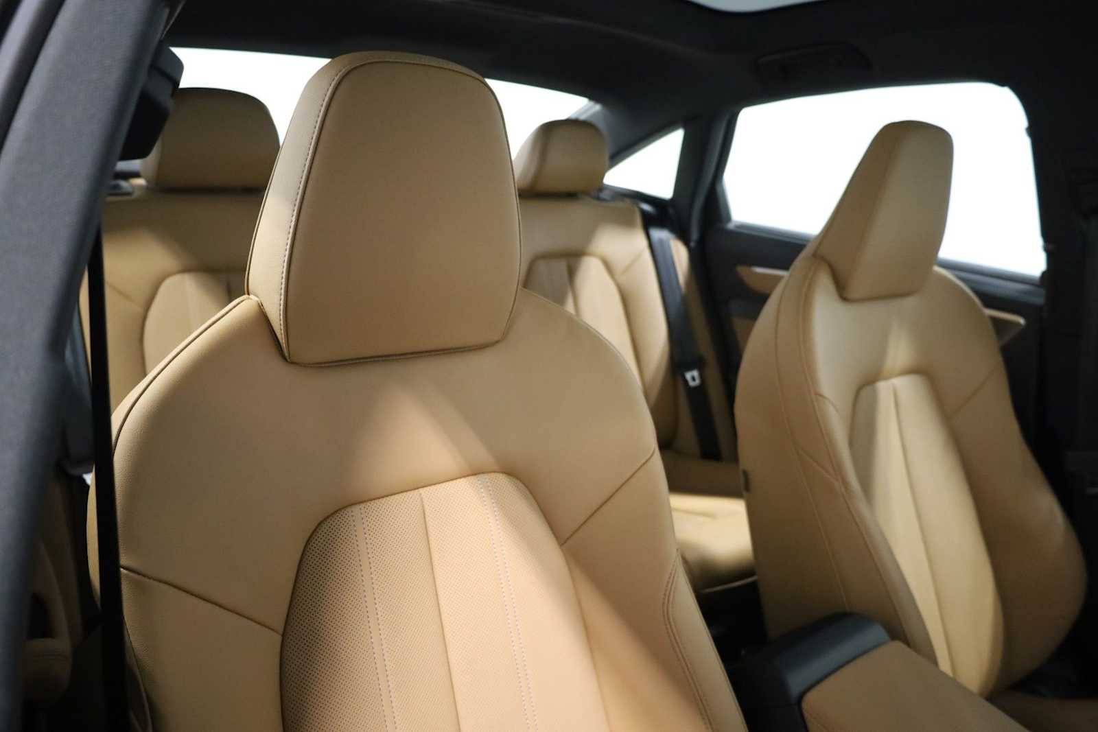 Thumbnail: 2026 Audi A6 - 21