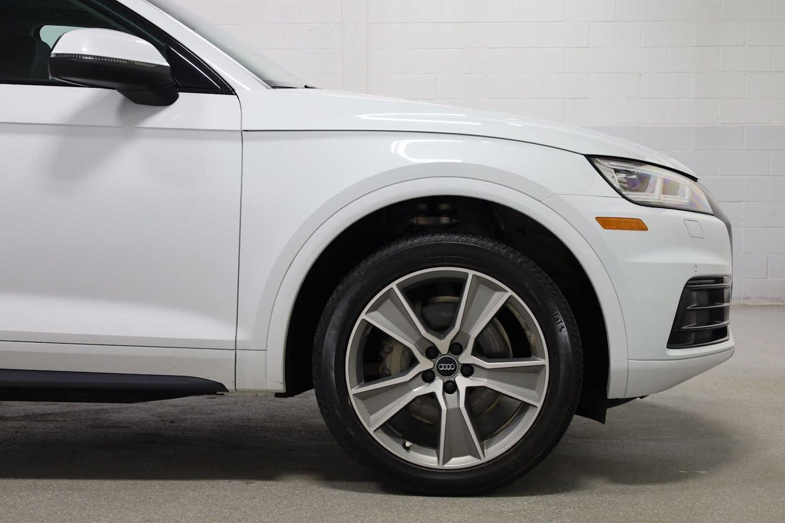 Thumbnail: 2019 Audi Q5 - 11