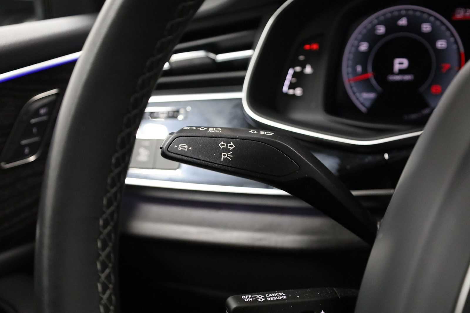 Thumbnail: 2023 Audi Q8 - 28