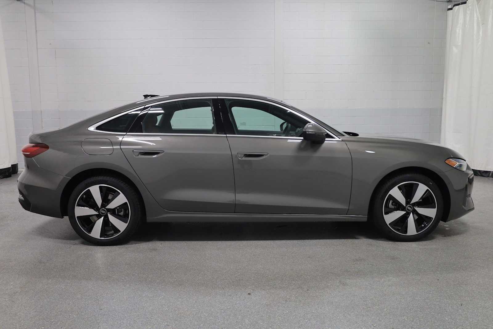 Thumbnail: 2025 Audi A5 - 10