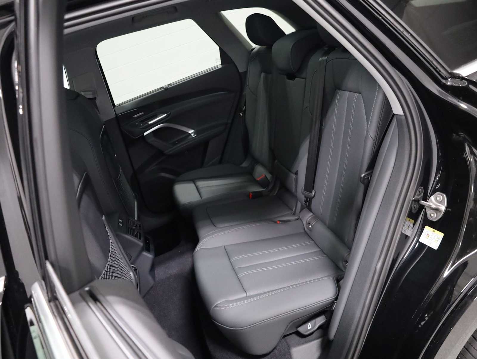 Thumbnail: 2026 Audi Q5 - 32
