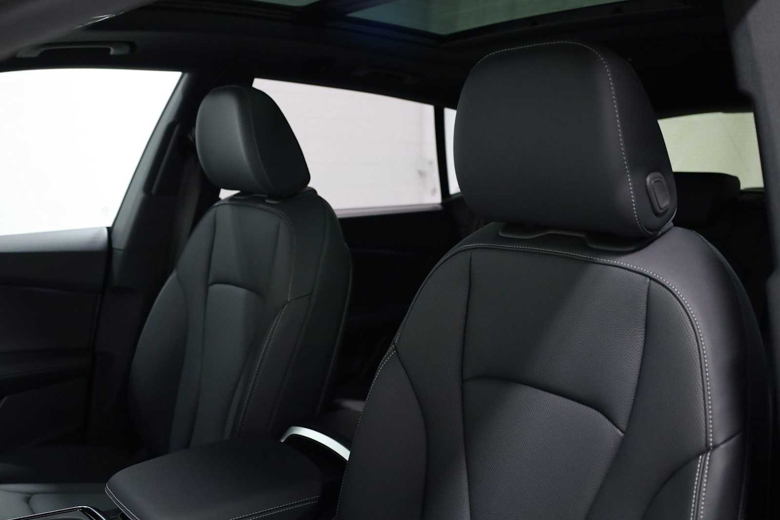 Thumbnail: 2026 Audi Q8 - 18