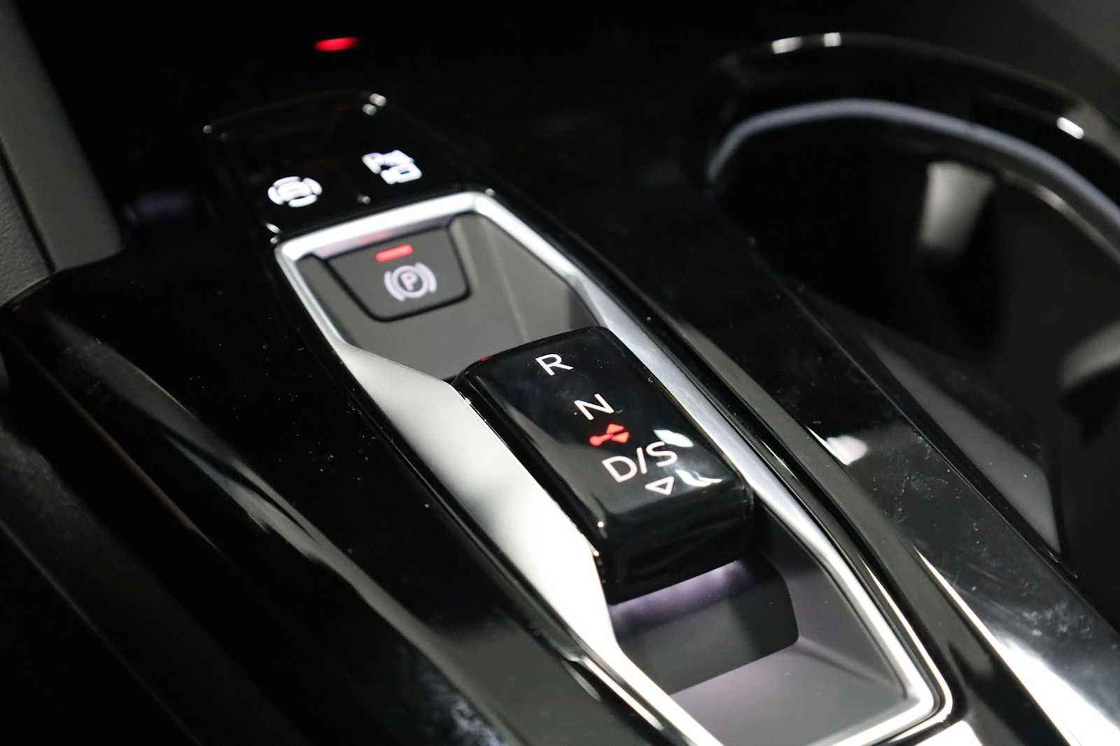 Thumbnail: 2025 Audi Q5 - 27
