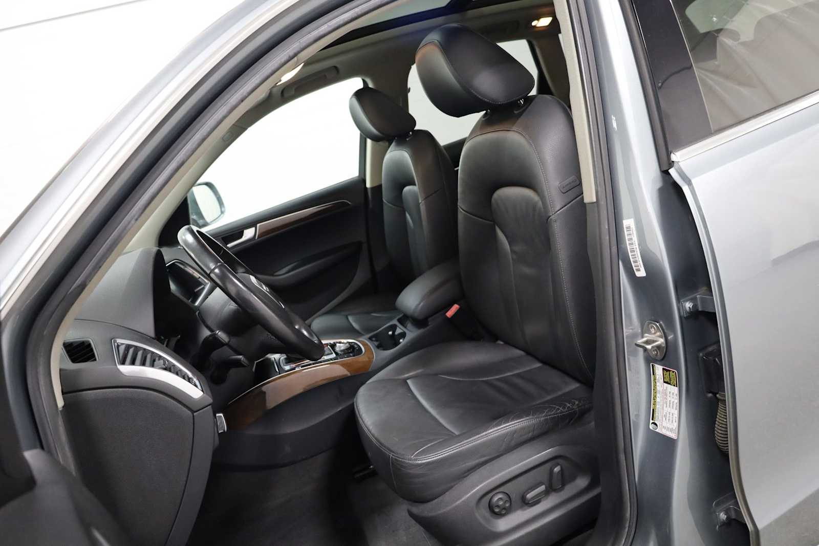 Thumbnail: 2010 Audi Q5 - 5