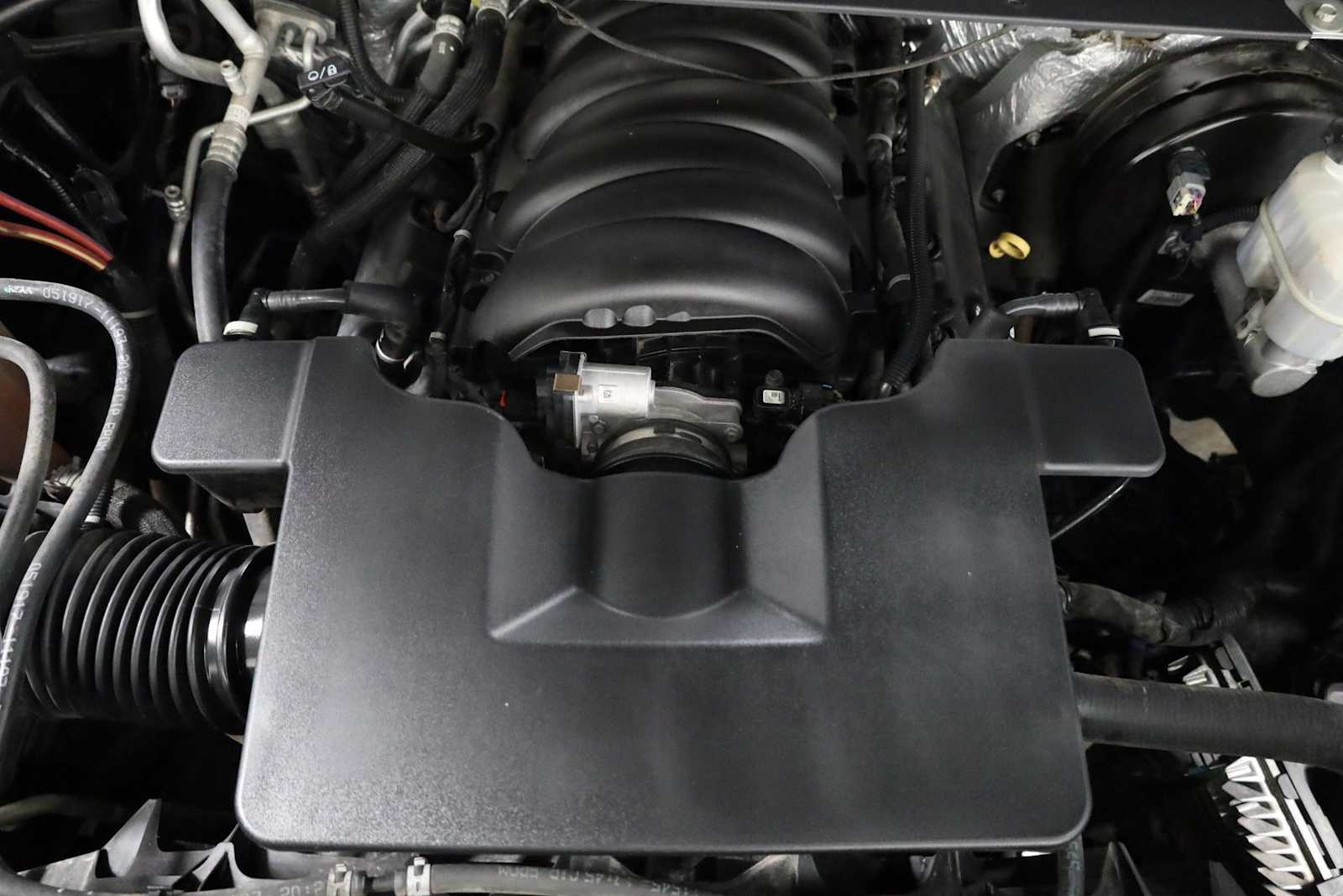 Thumbnail: 2017 GMC Yukon - 39