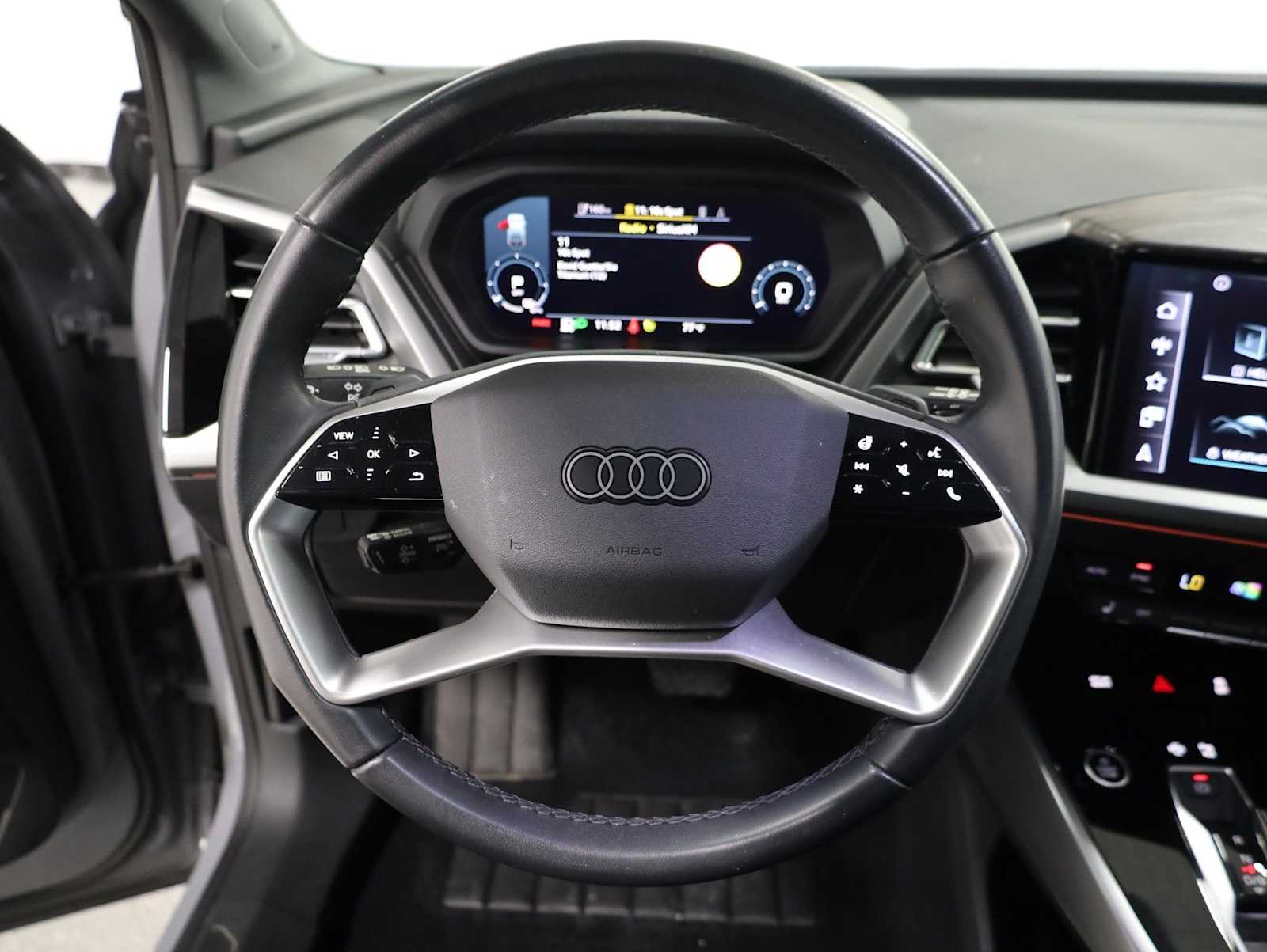 Thumbnail: 2023 Audi Q4 e-tron - 23