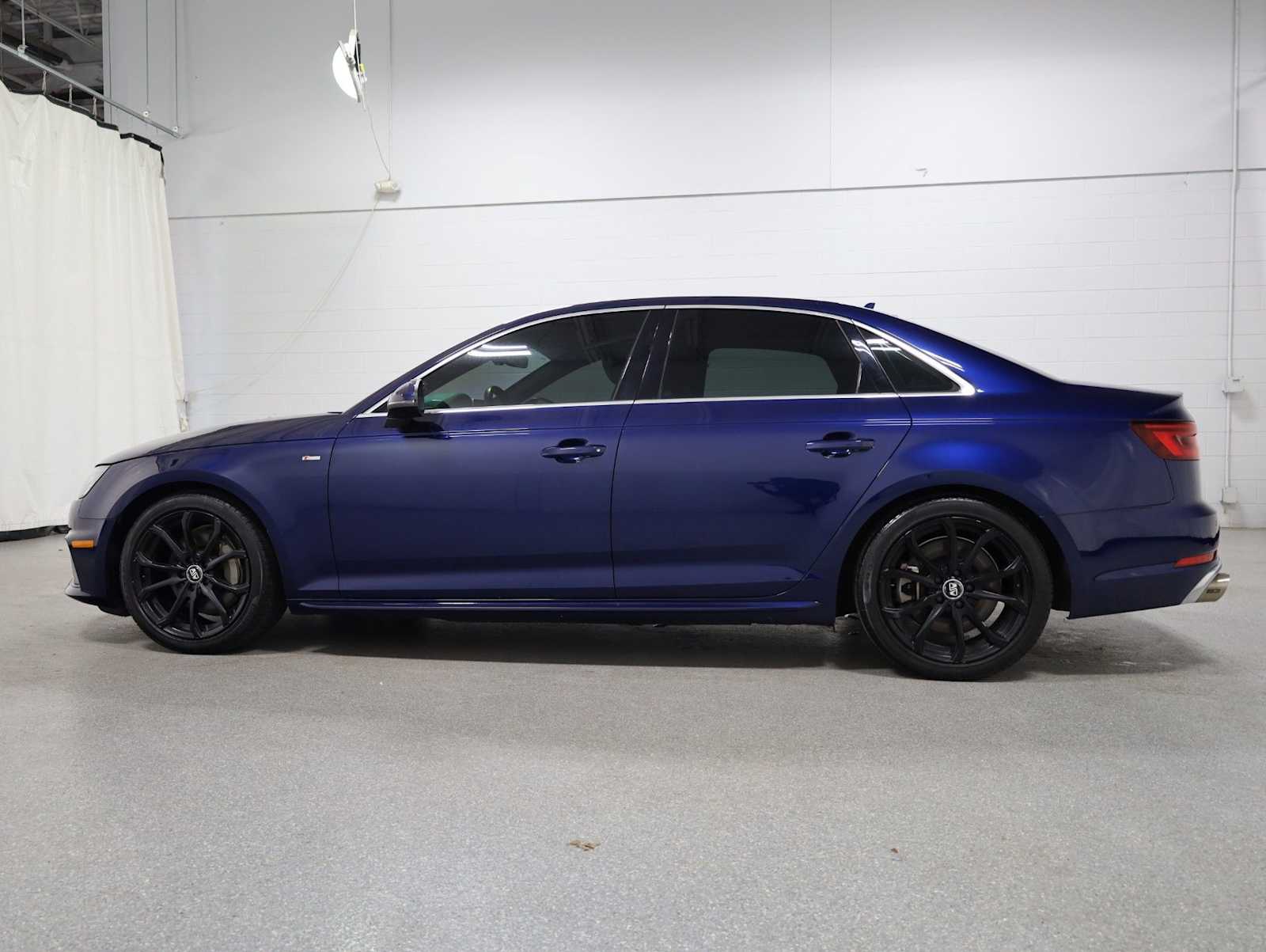 Thumbnail: 2019 Audi A4 - 2