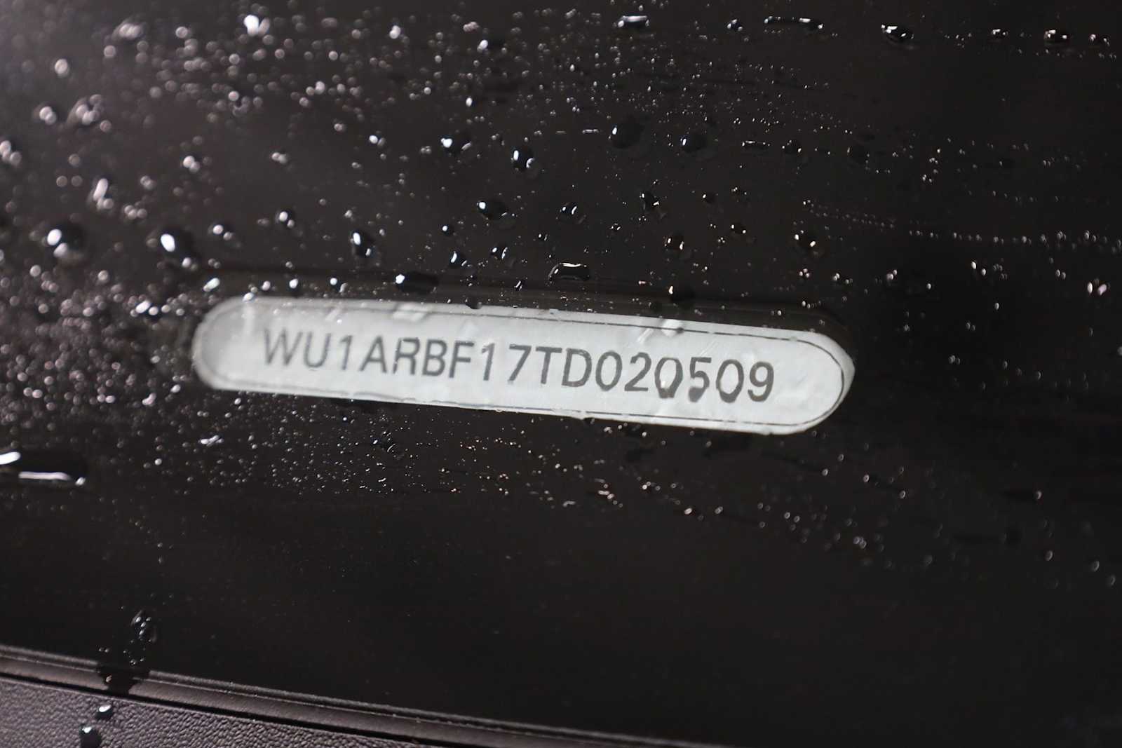 Thumbnail: 2026 Audi RS Q8 - 41