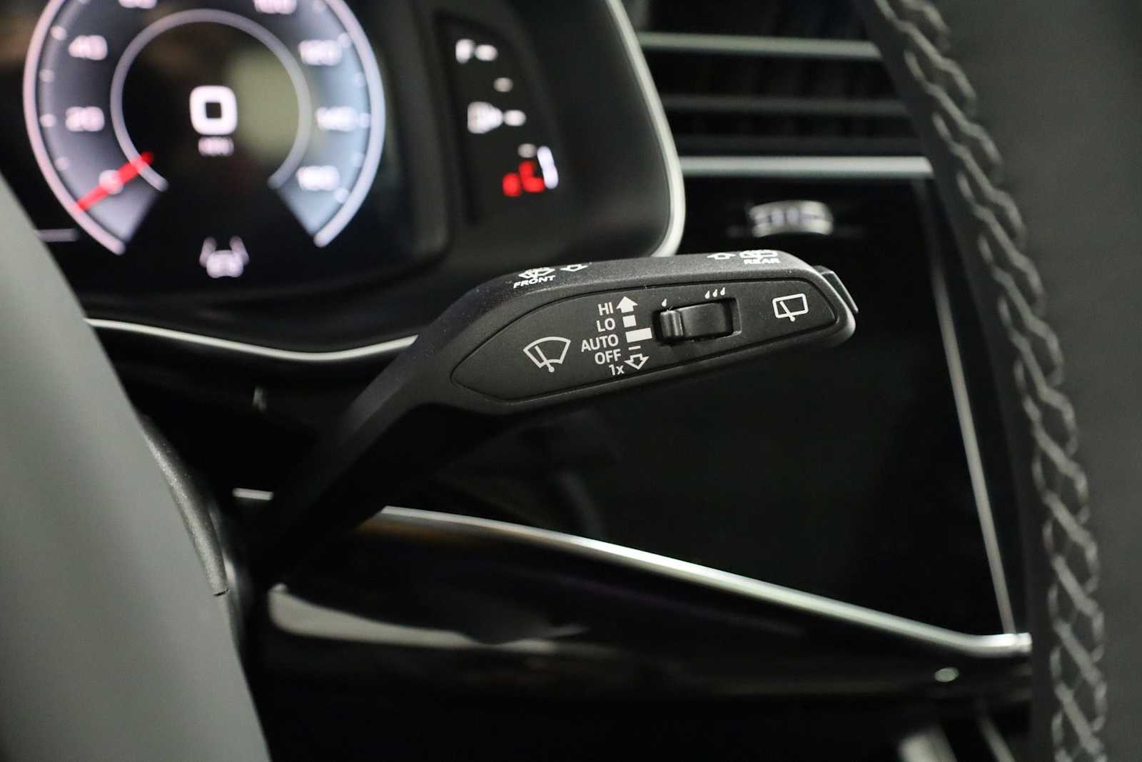 Thumbnail: 2026 Audi Q7 - 28