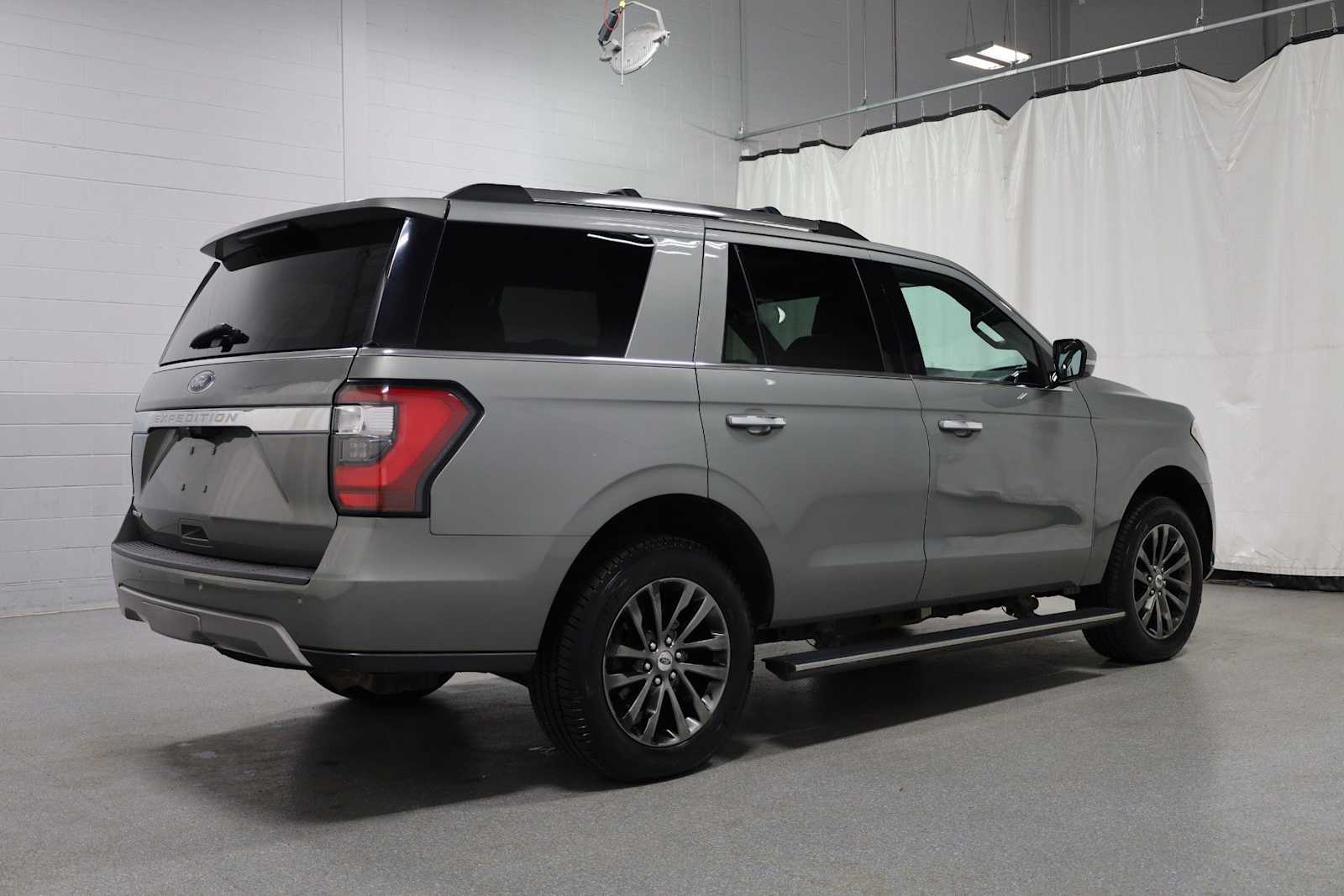 Thumbnail: 2019 Ford Expedition - 9