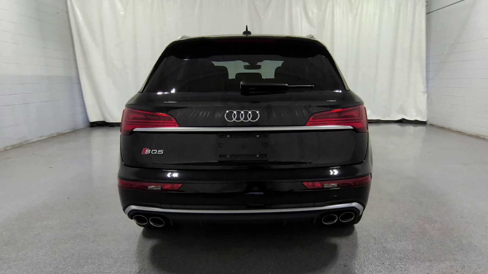 2023 Audi SQ5 Premium Plus photo 3