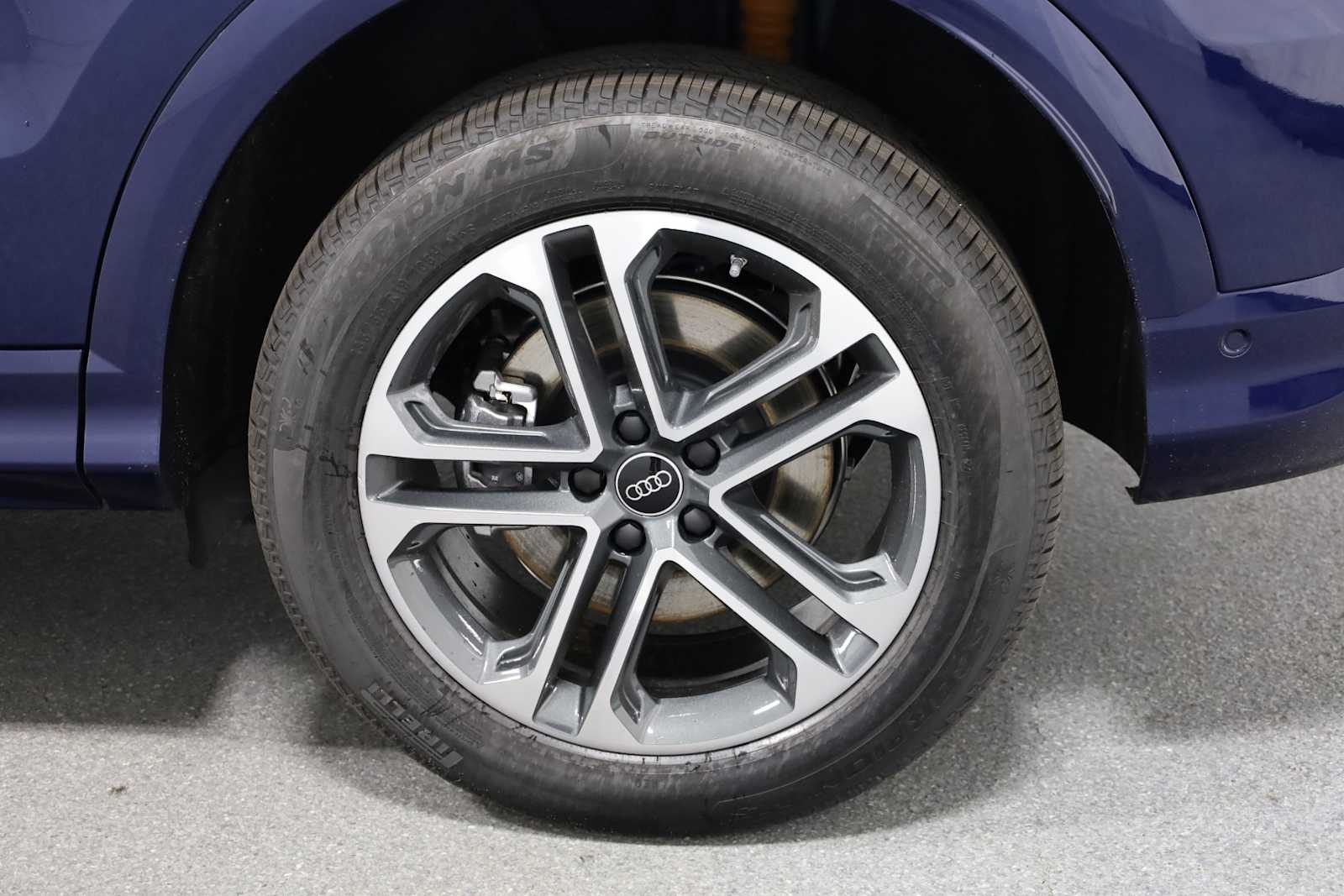 Thumbnail: 2025 Audi Q5 - 36