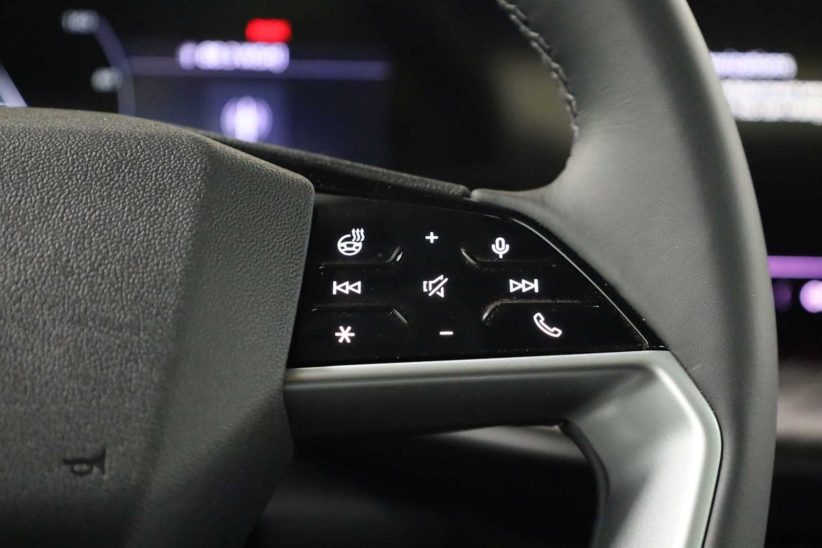 Thumbnail: 2025 Audi Q5 - 26