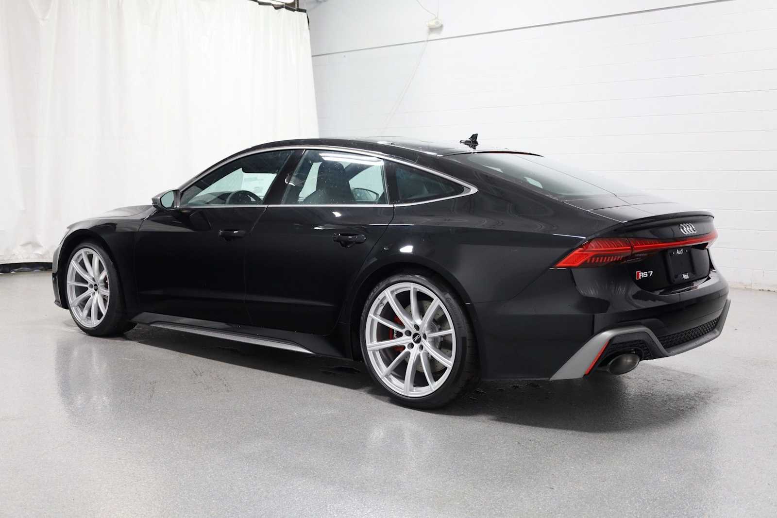 Thumbnail: 2026 Audi RS 7 - 3