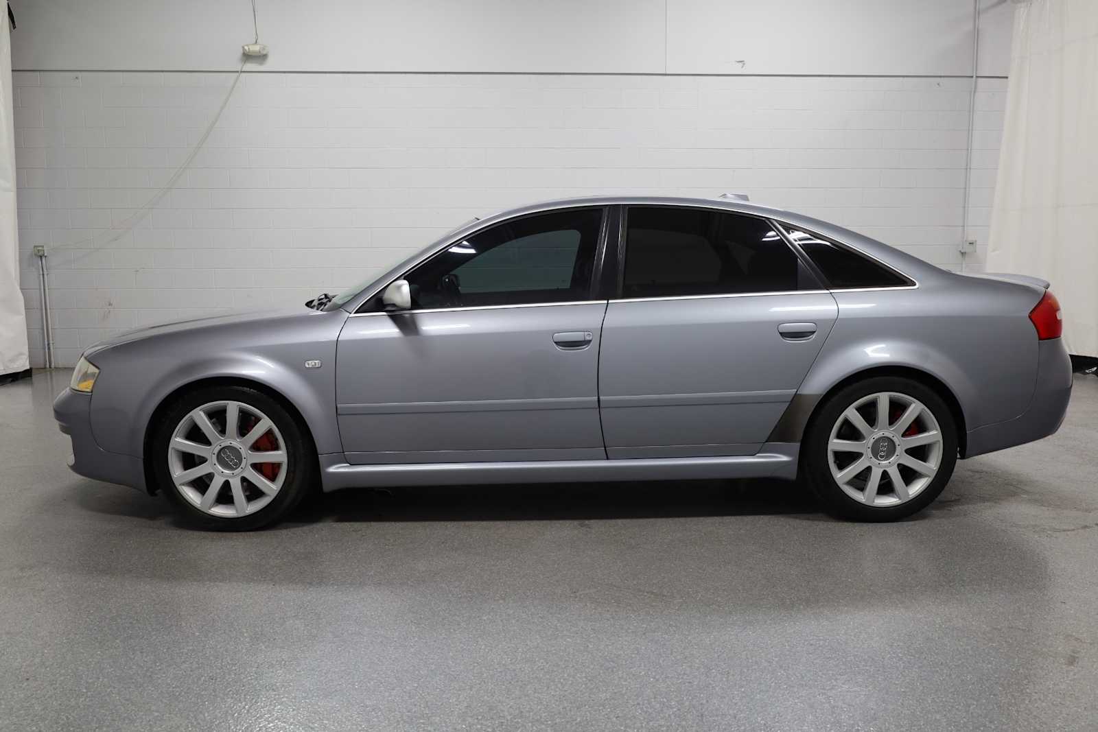 2003 Audi RS 6 photo 2