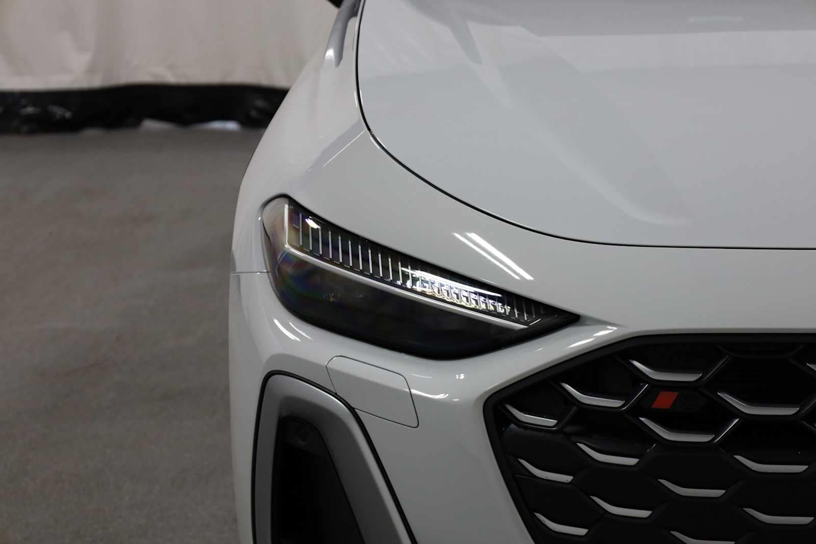 Thumbnail: 2025 Audi S5 - 15