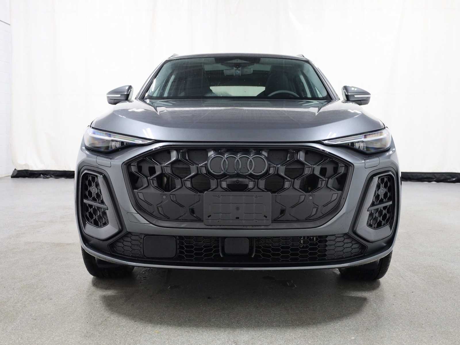 Thumbnail: 2026 Audi Q5 - 13