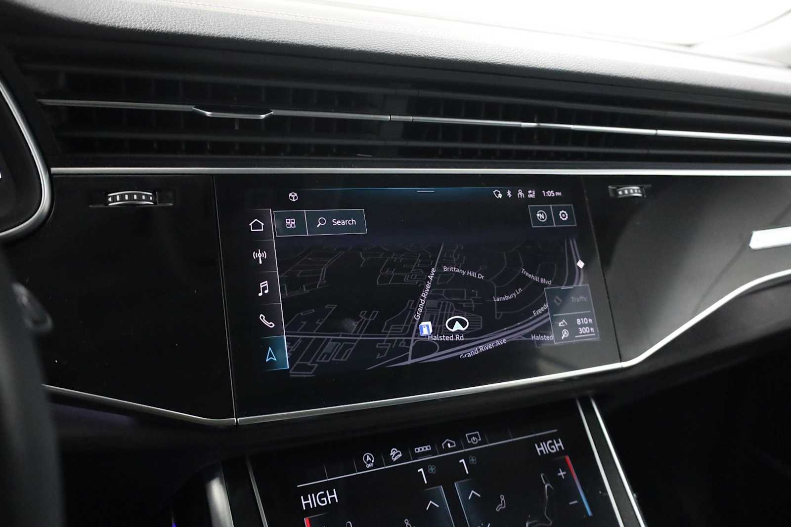 Thumbnail: 2023 Audi Q8 - 30