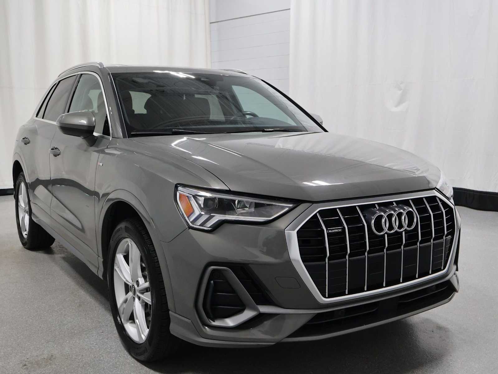 Thumbnail: 2023 Audi Q3 - 13