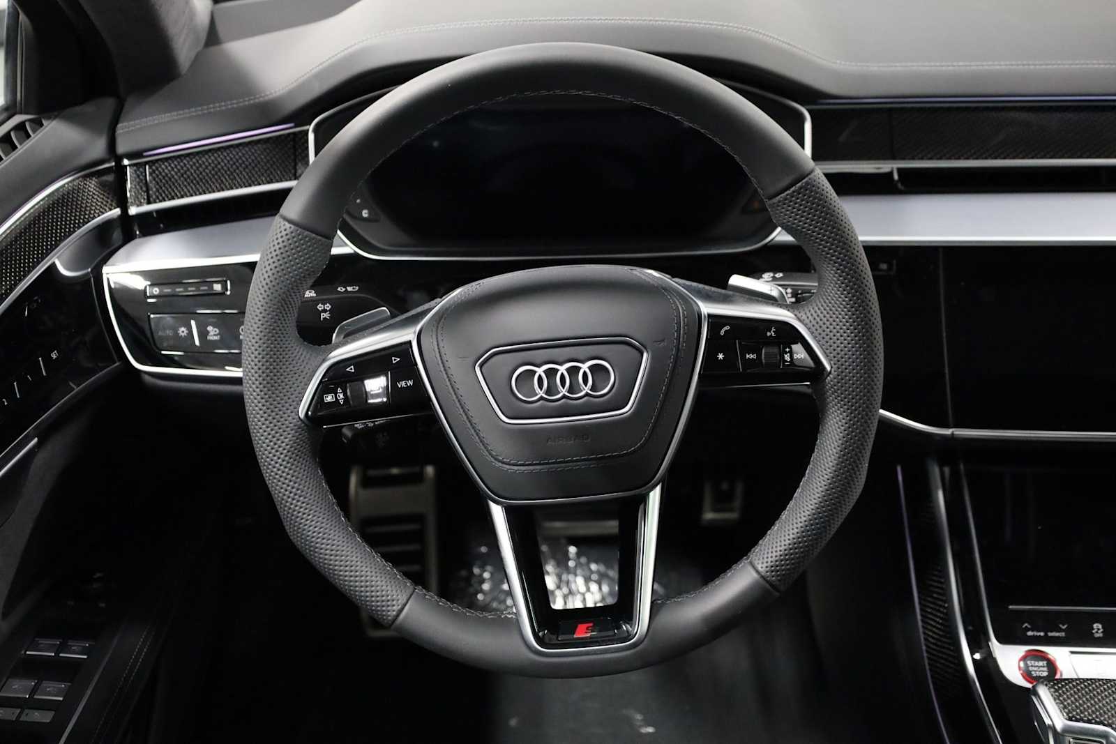 Thumbnail: 2025 Audi S8 - 24
