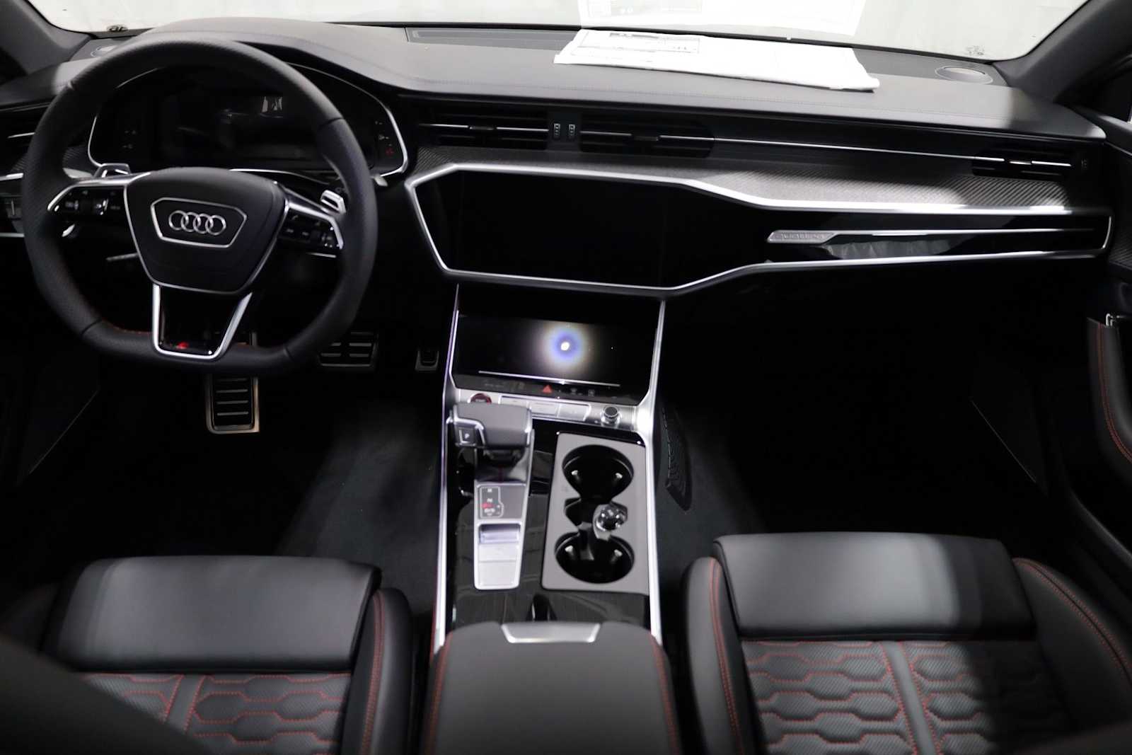 Thumbnail: 2026 Audi RS 7 - 24