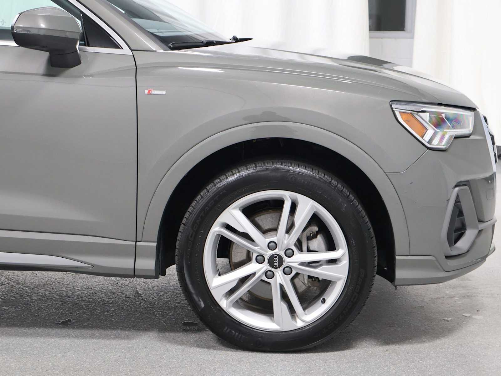 Thumbnail: 2023 Audi Q3 - 11