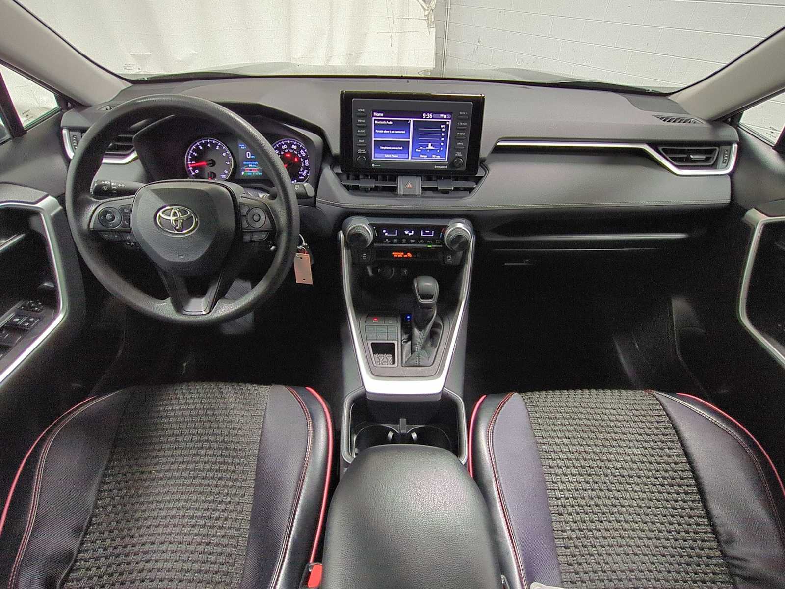 Thumbnail: 2022 Toyota RAV4 - 22