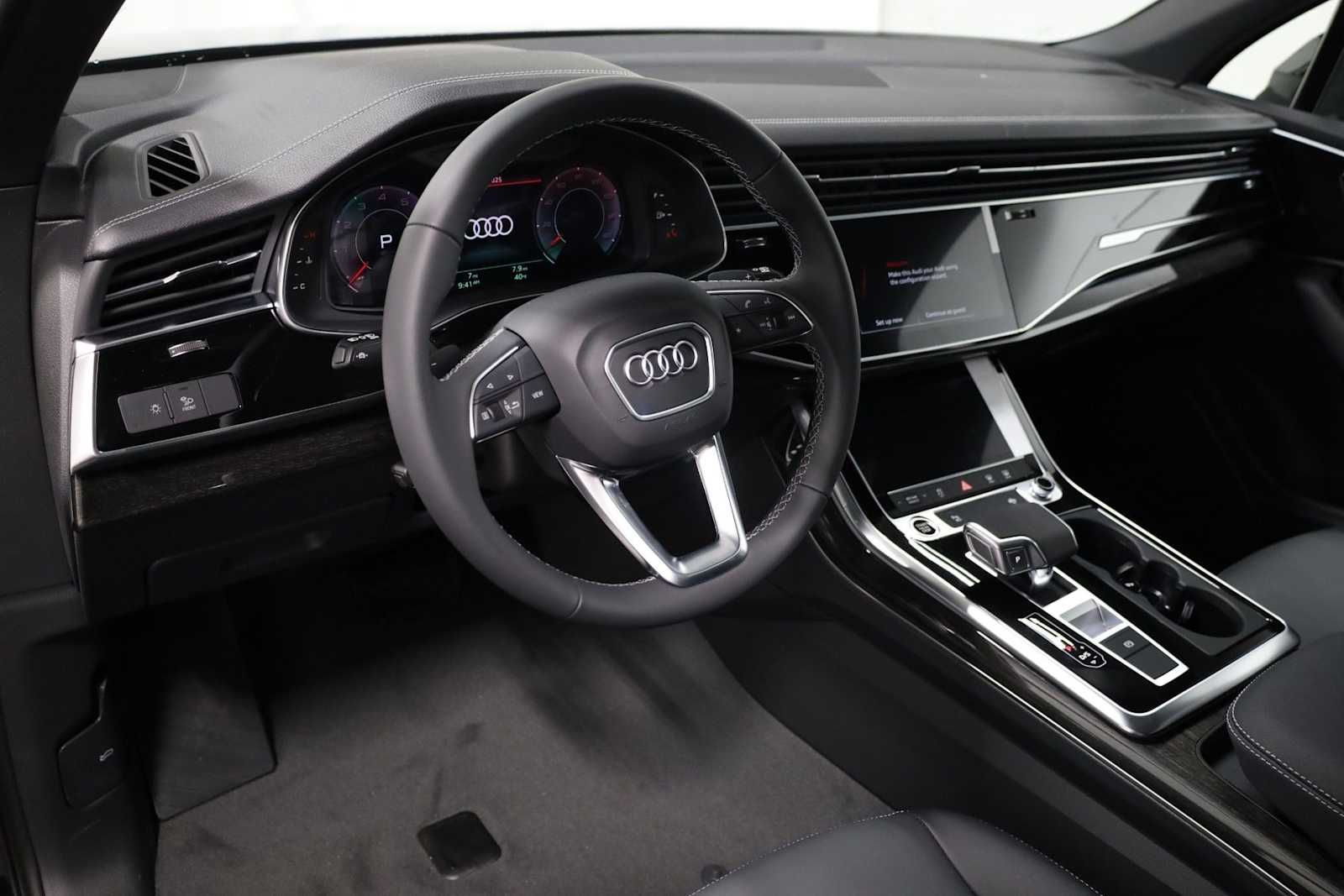 Thumbnail: 2026 Audi Q7 - 4