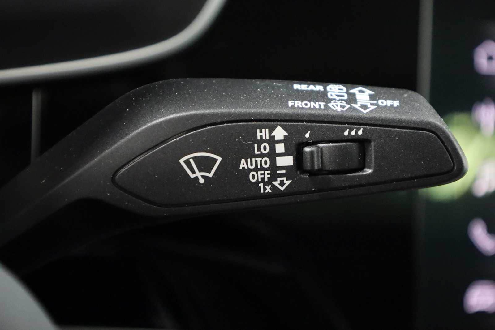 Thumbnail: 2025 Audi Q3 - 27