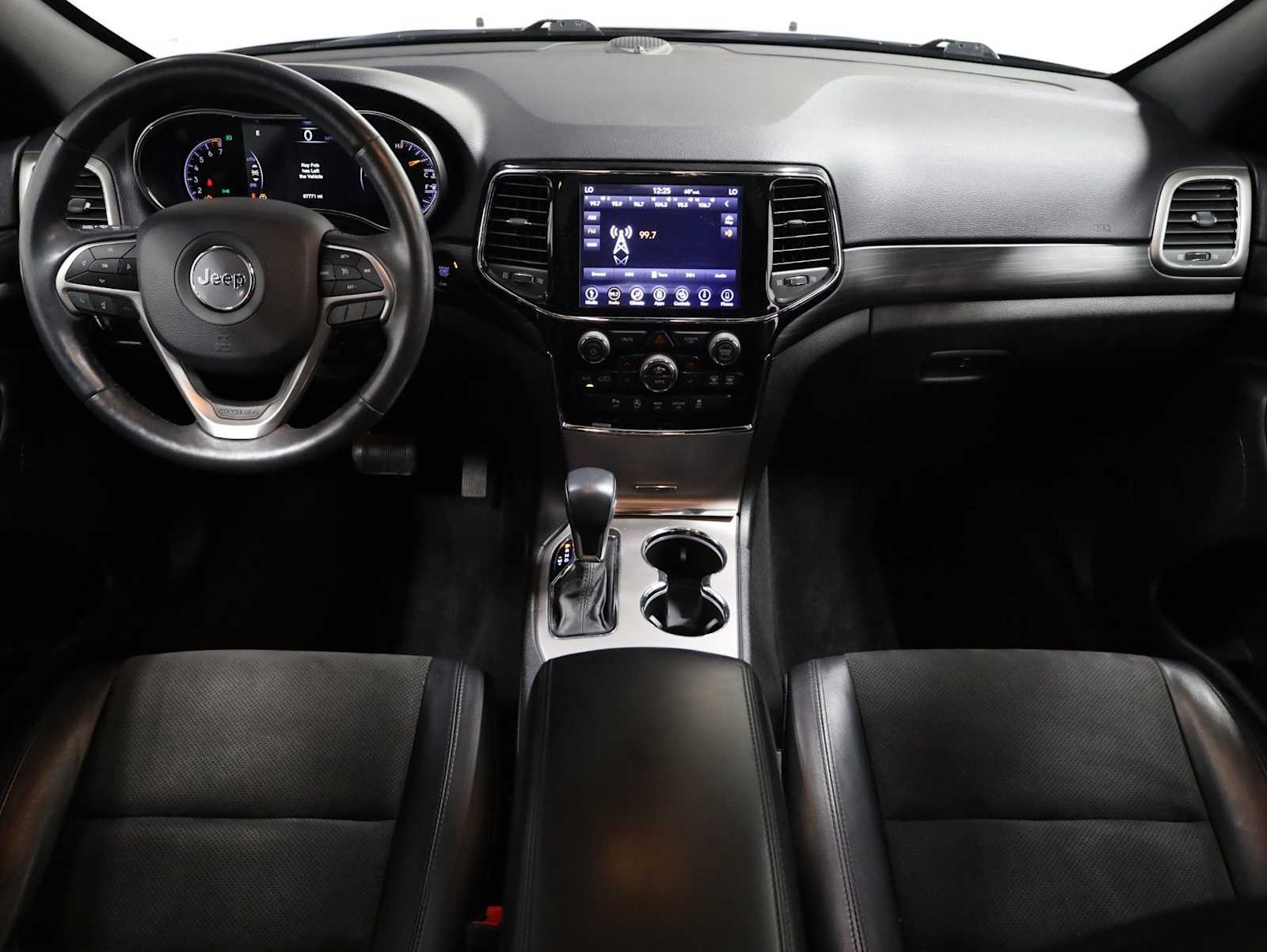 Thumbnail: 2019 Jeep Grand Cherokee - 24