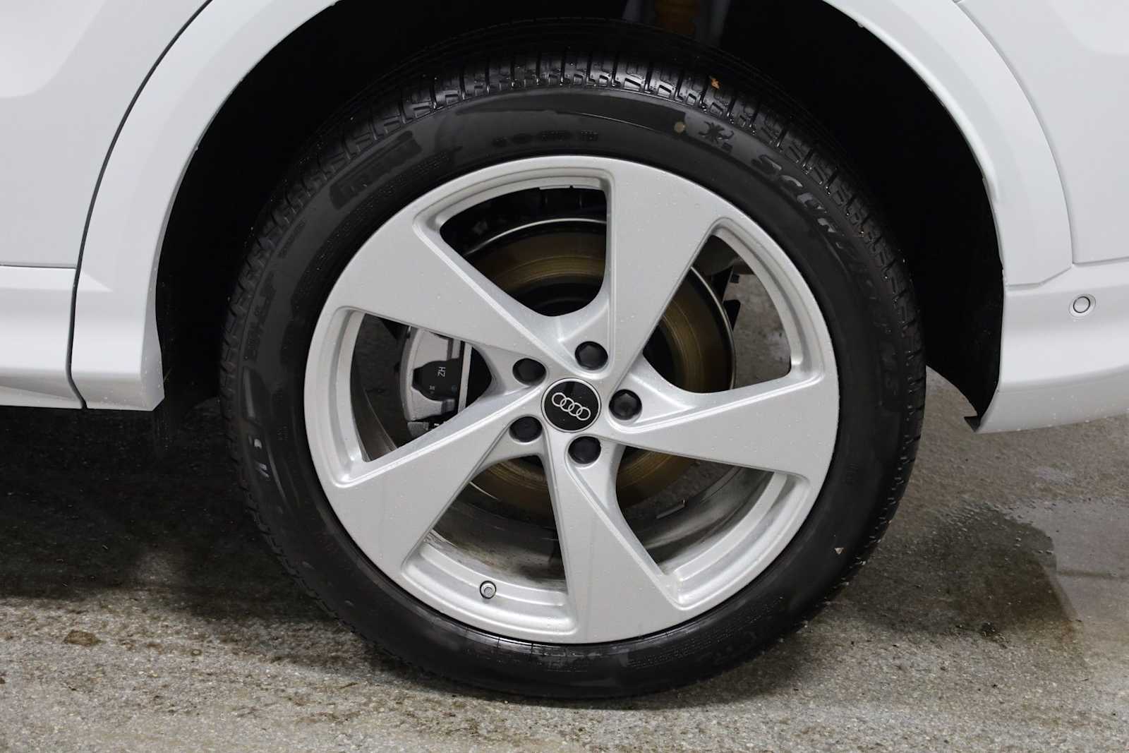 Thumbnail: 2025 Audi Q5 - 37