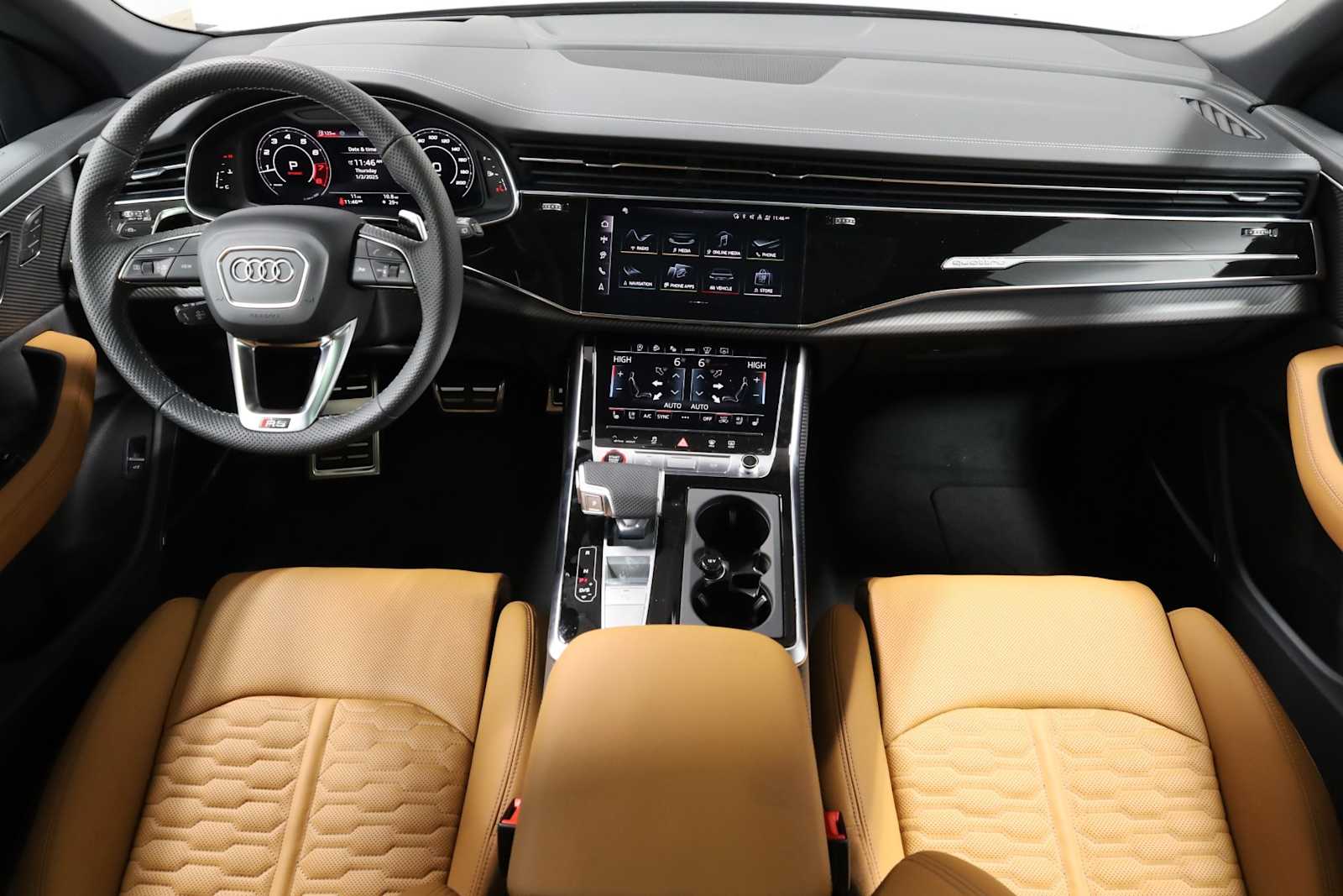 Thumbnail: 2025 Audi RS Q8 - 18