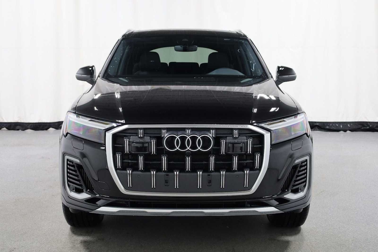 Thumbnail: 2026 Audi Q7 - 14
