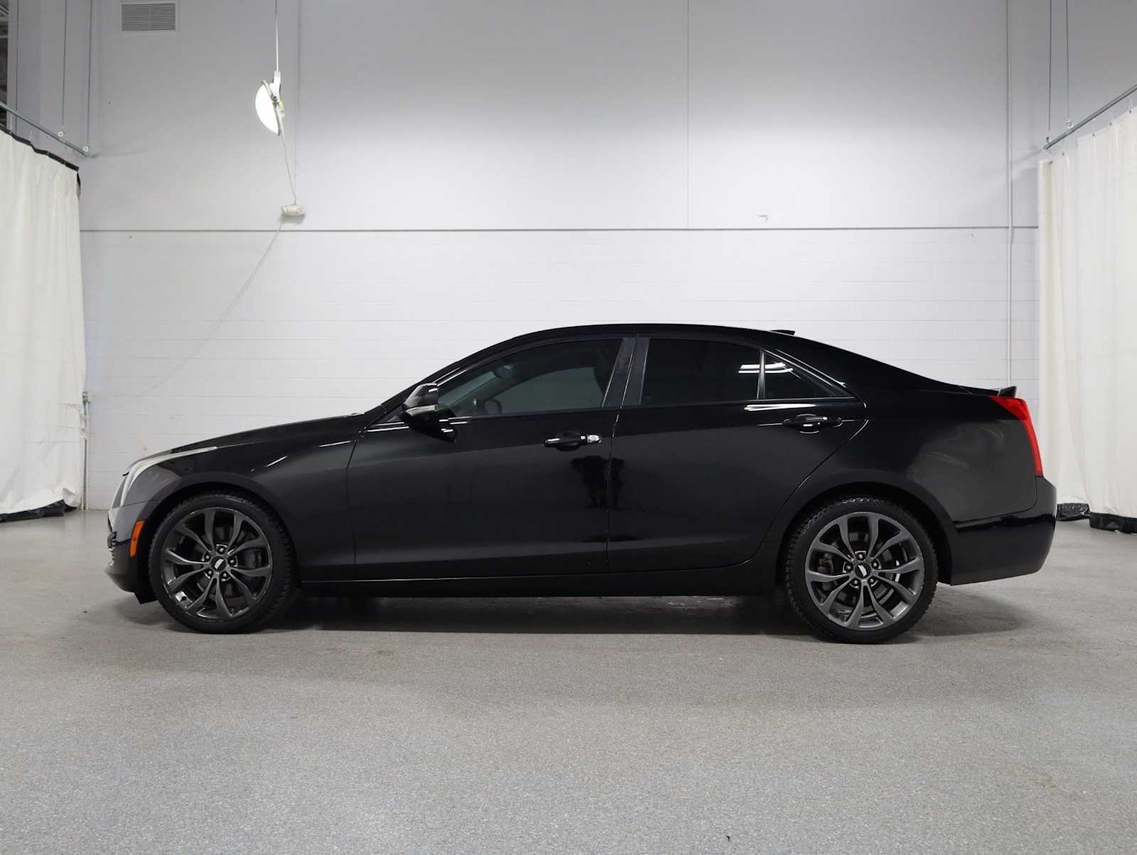 Thumbnail: 2017 Cadillac ATS - 2