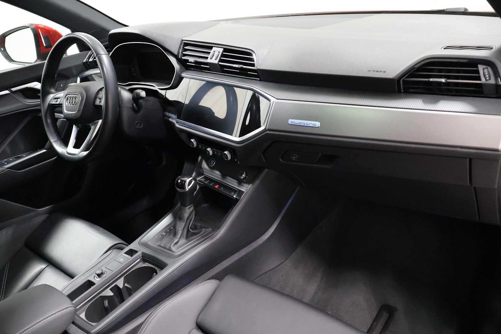 Thumbnail: 2023 Audi Q3 - 6