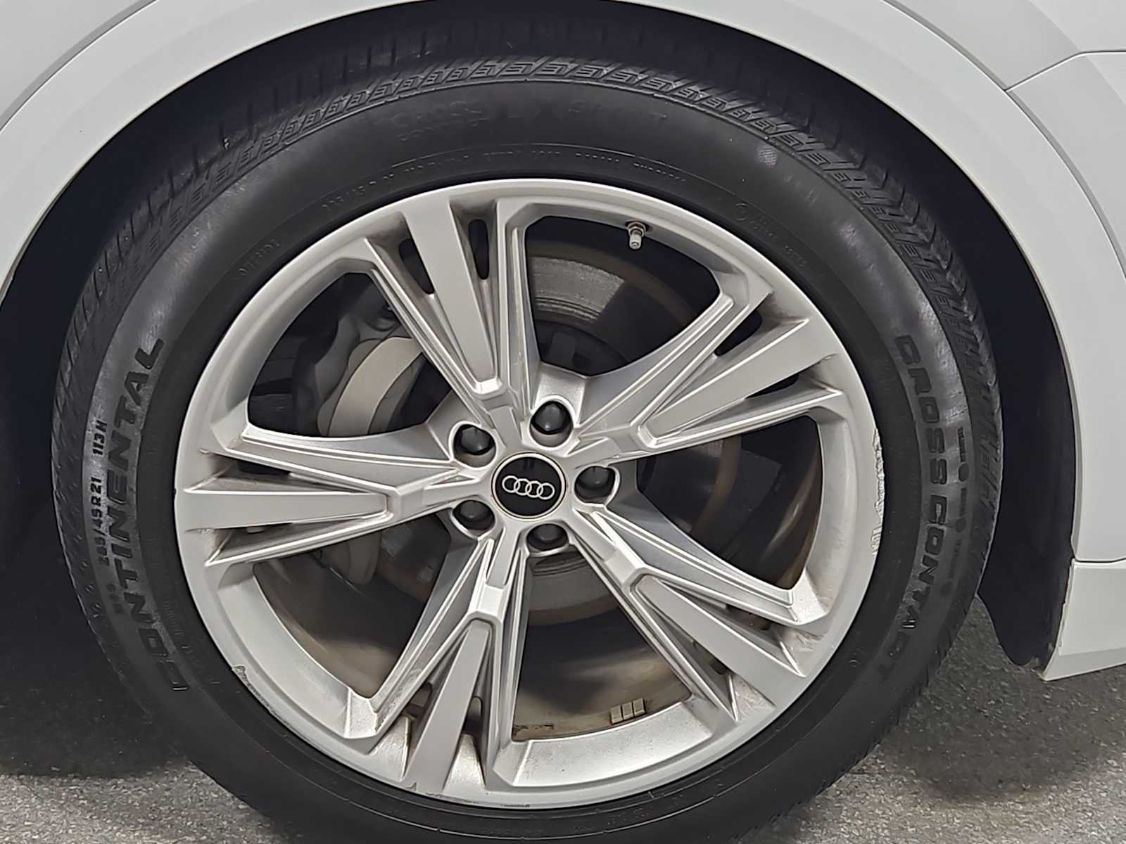 Thumbnail: 2023 Audi Q8 - 12