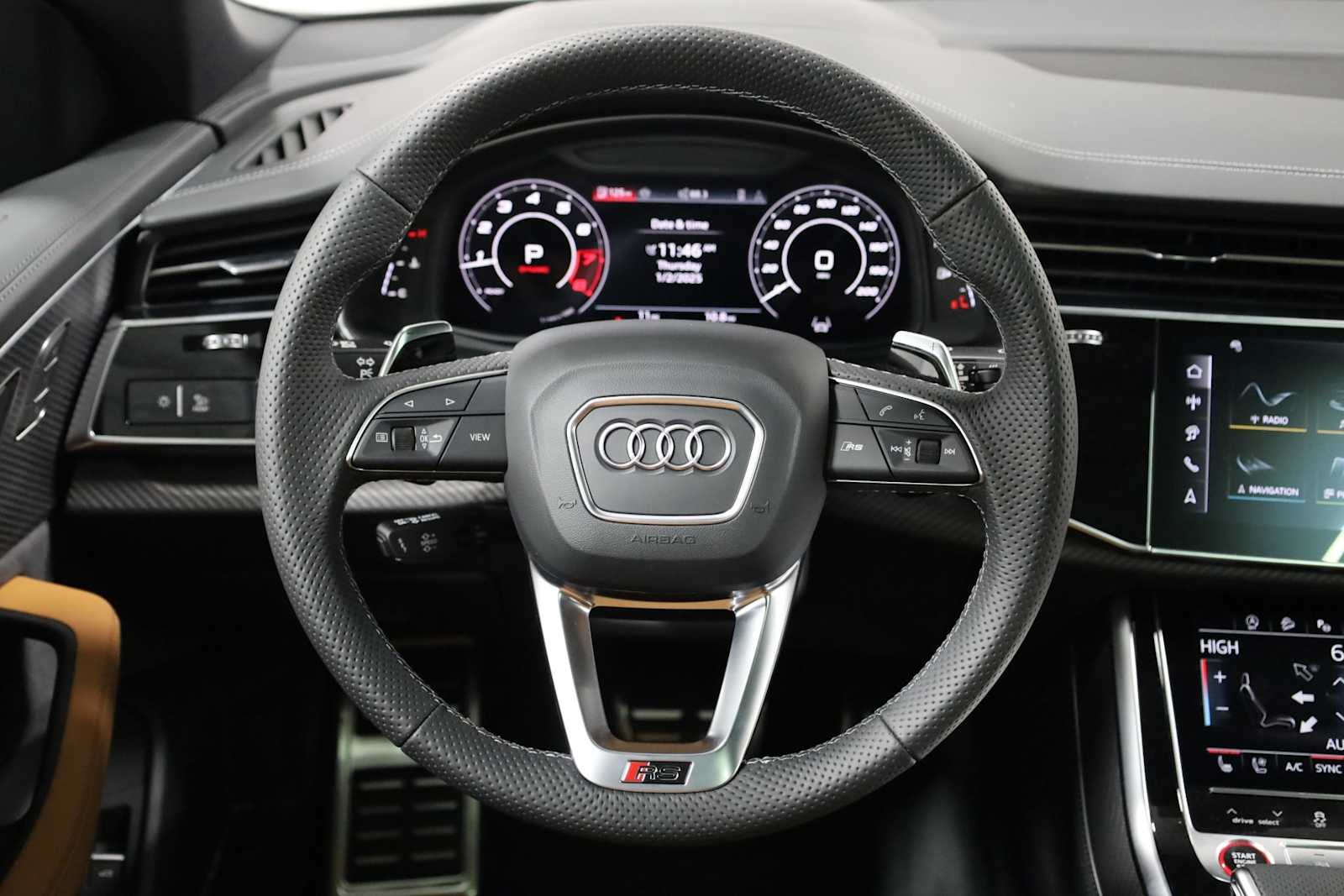 Thumbnail: 2025 Audi RS Q8 - 11