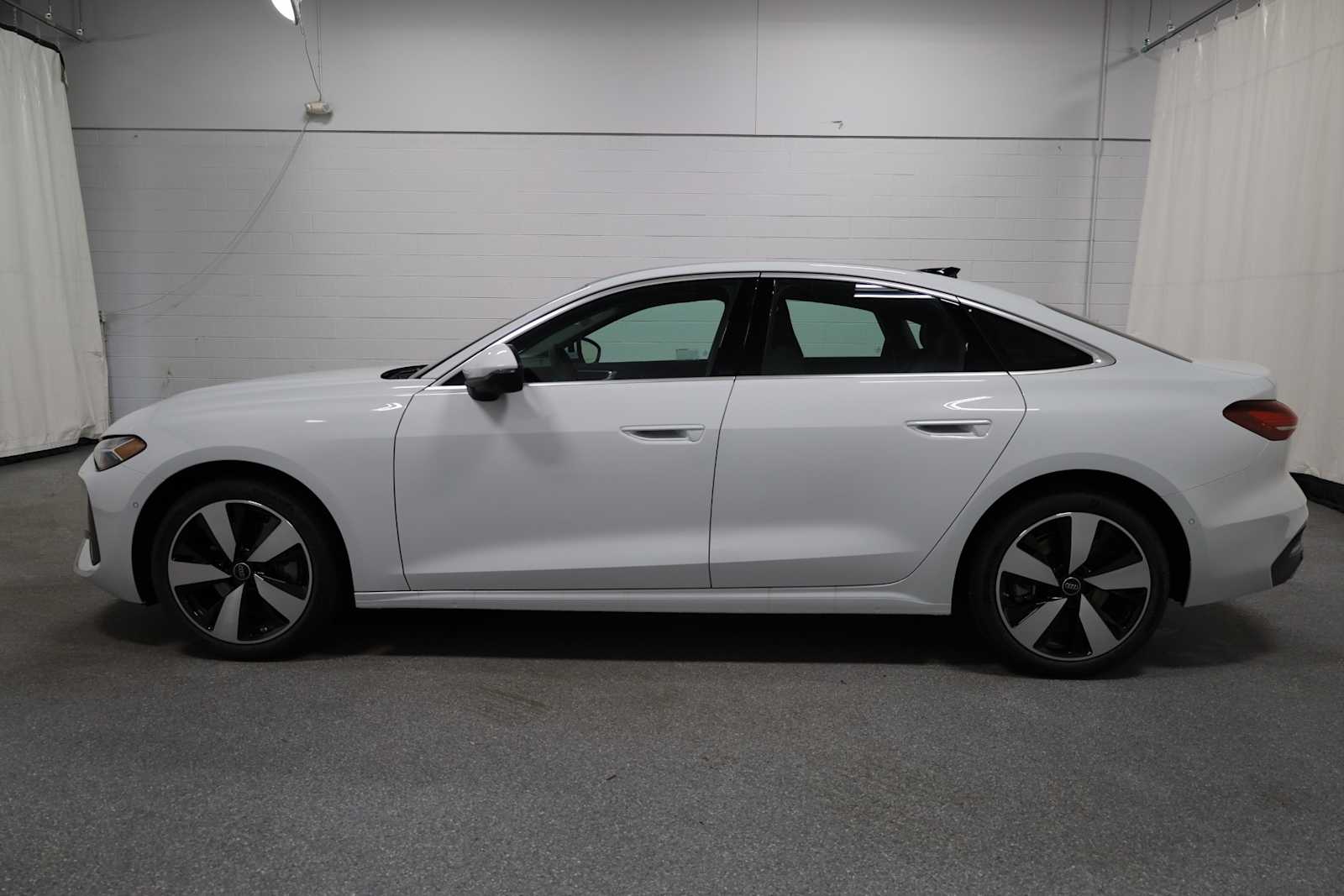 2025 Audi A5 2.0T Premium Plus photo 2